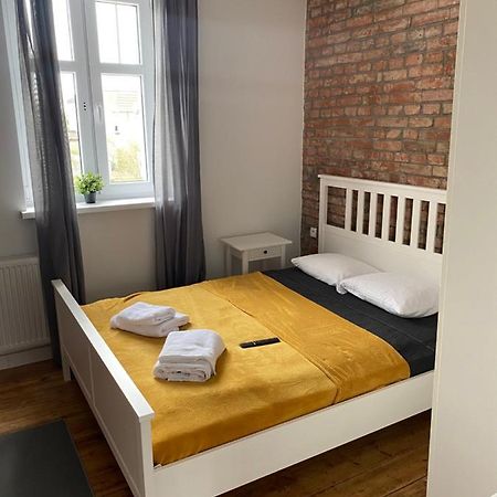 Dekerta 8-3 Apartment Torun Bagian luar foto