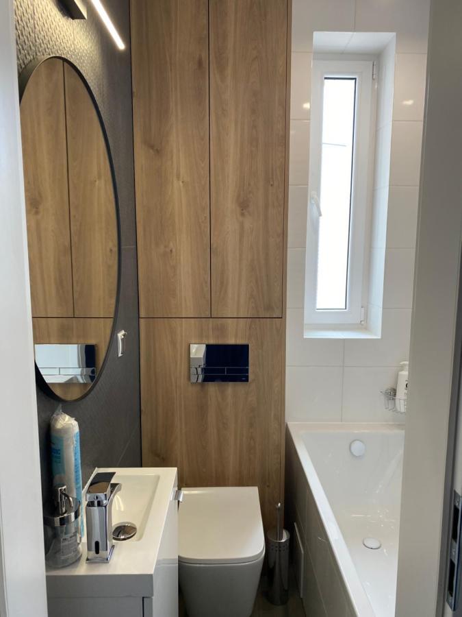Dekerta 8-3 Apartment Torun Bagian luar foto